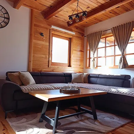 בית נופש Sofija מוקרה גורה